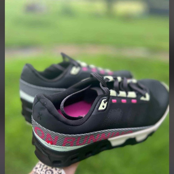 On Running Black and Pink Athletic Shoes - Picture 1 of 4